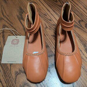 Bali Elf Muse Ballet Flats size 6.5  NWT